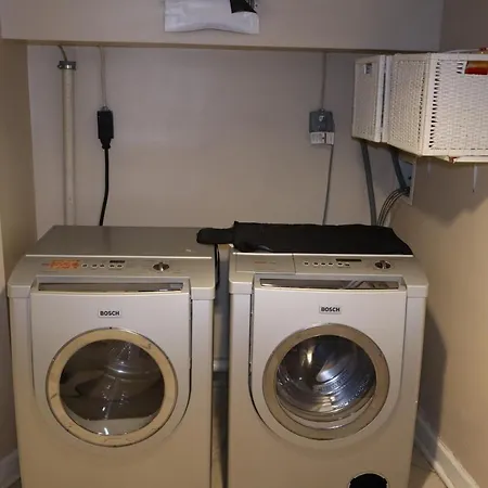 4 Bedroom Downtown Dc With Private Parking Walk Metro Nightlife